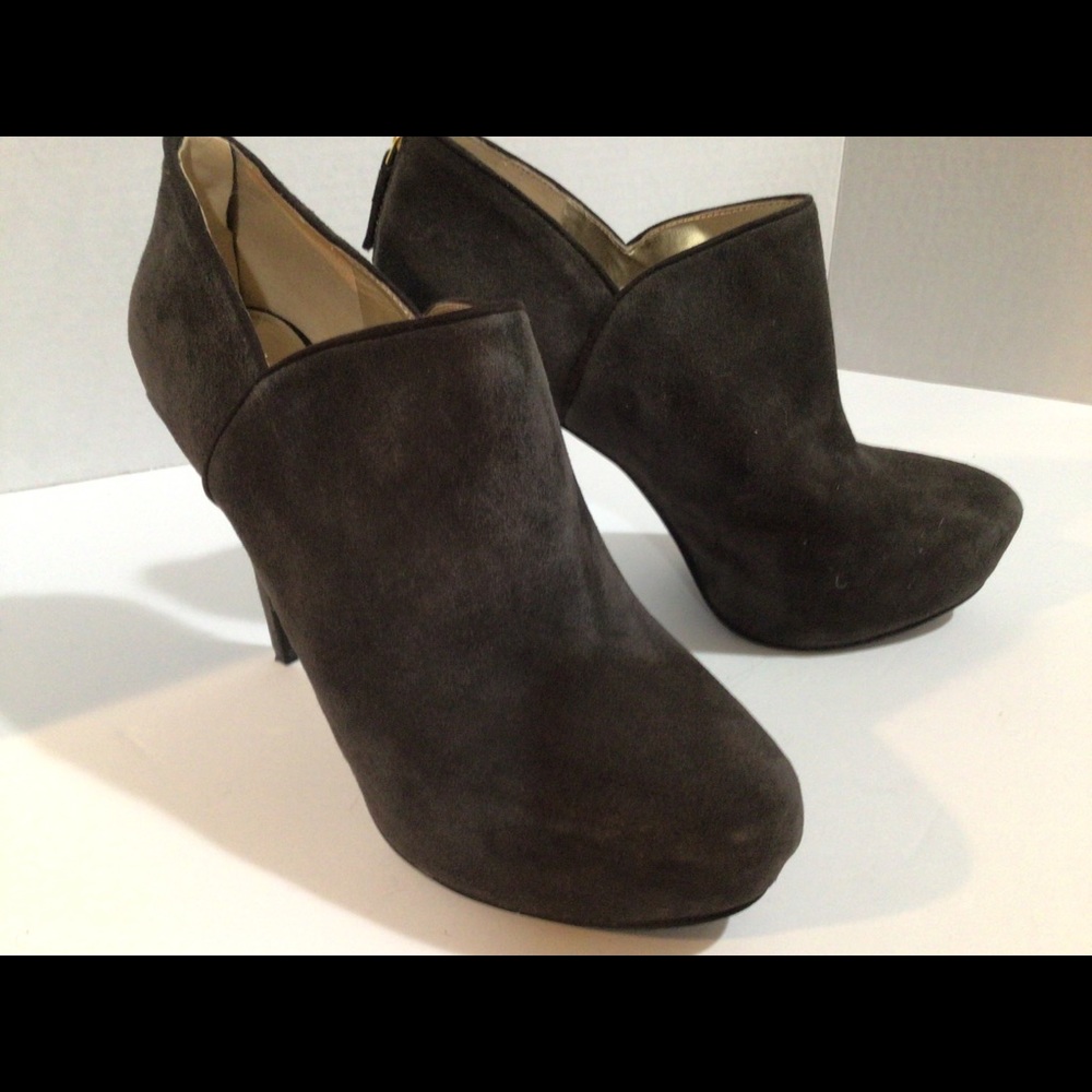 Gorgeous Nine West Heels/Booties